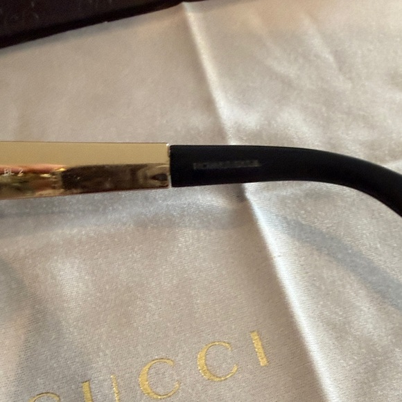 Gucci Black Cat-Eye Sunglasses - Picture 4 of 8